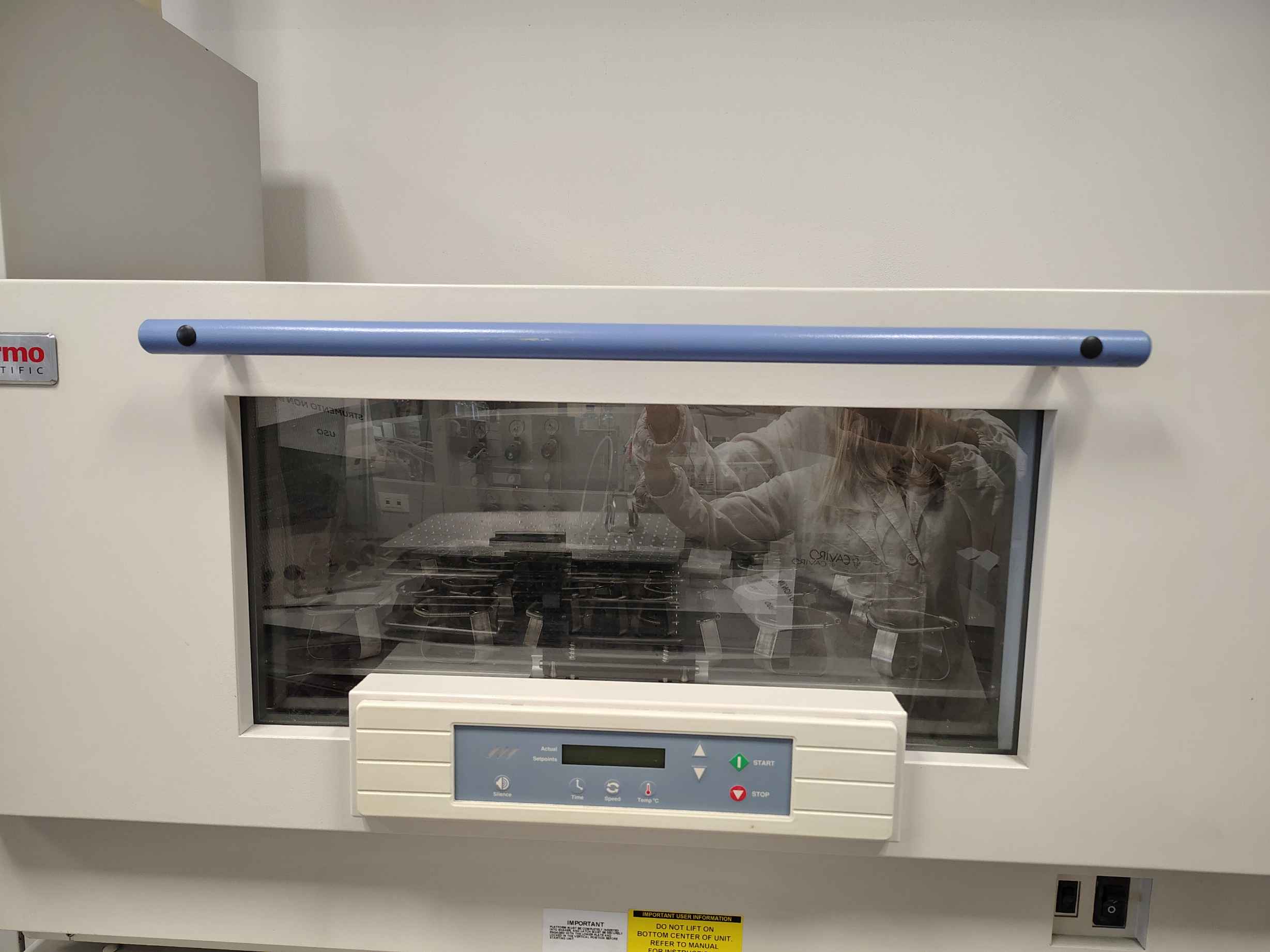 Agitateur orbital de laboratoire THERMO SCIENTIFIC MAX Q8000
