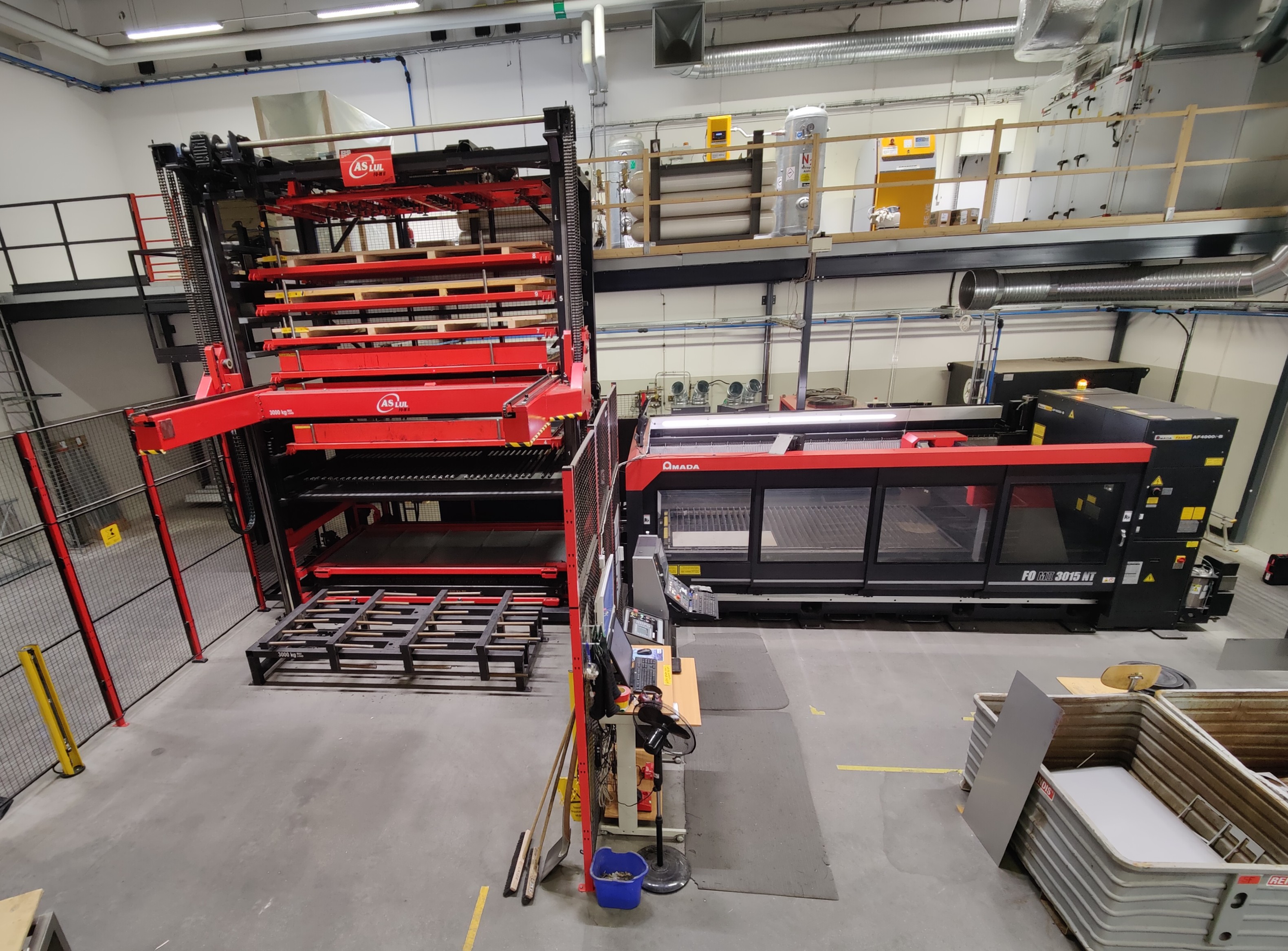 Amada FOMII 3015 NT complet avec Tour Hot deal