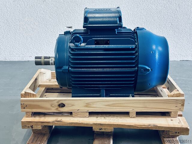 Electric motor WEG Premium W22
