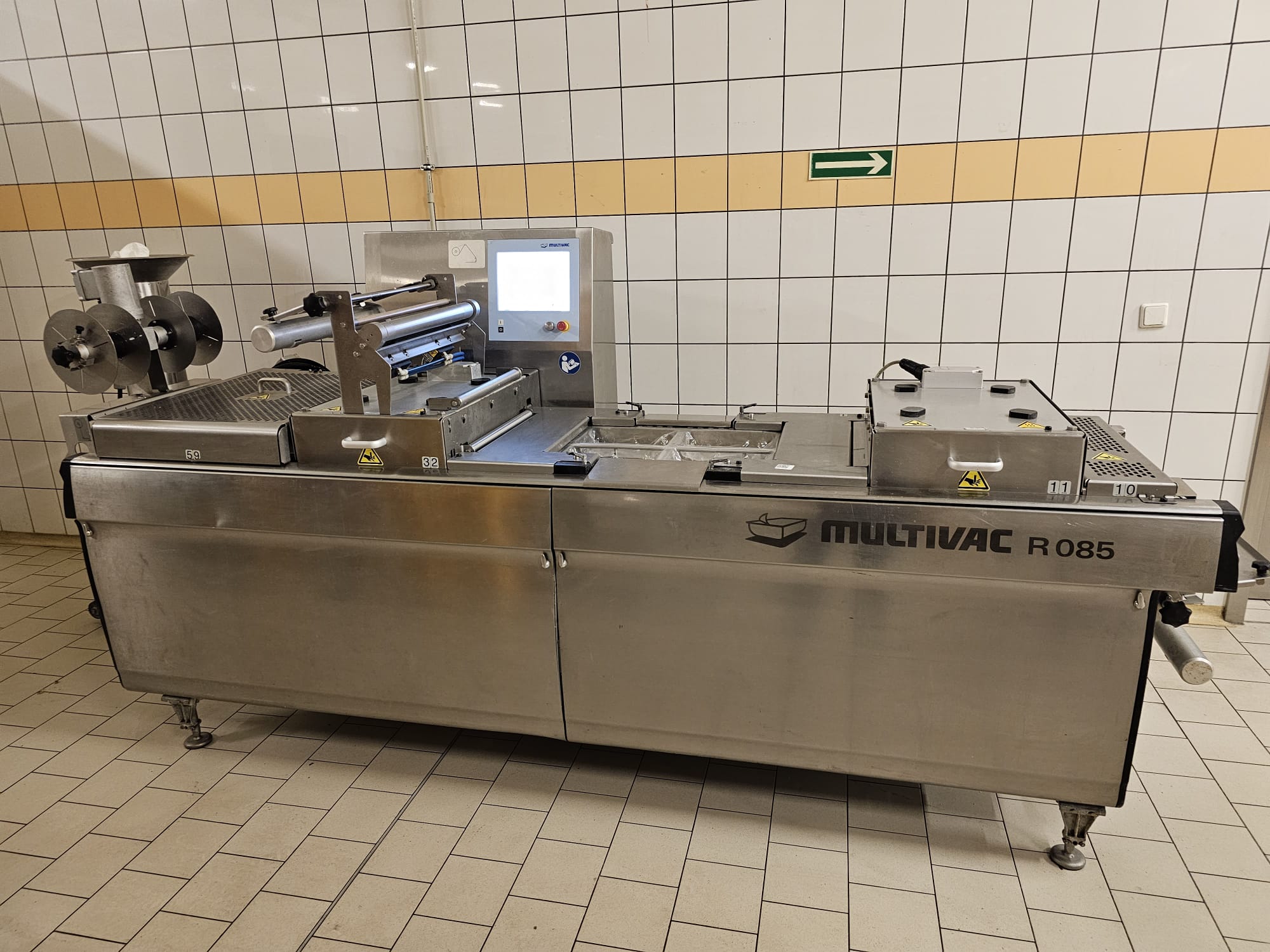 Ligne de formage remplissage operculage Multivac R085