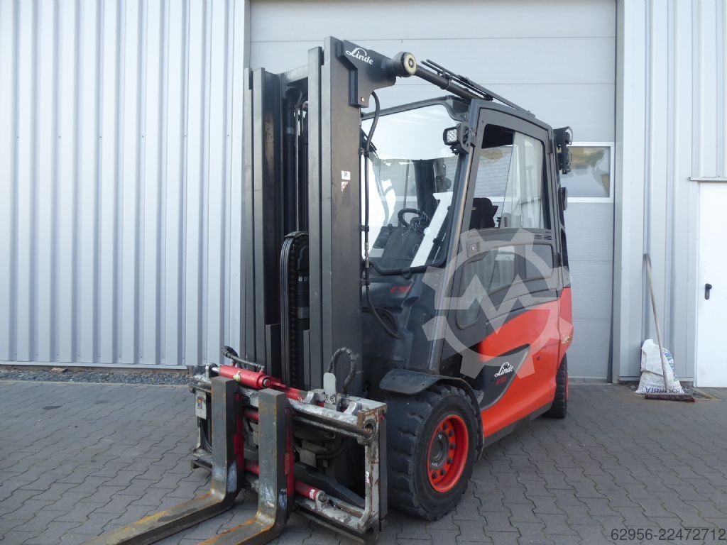 Forklift STILL