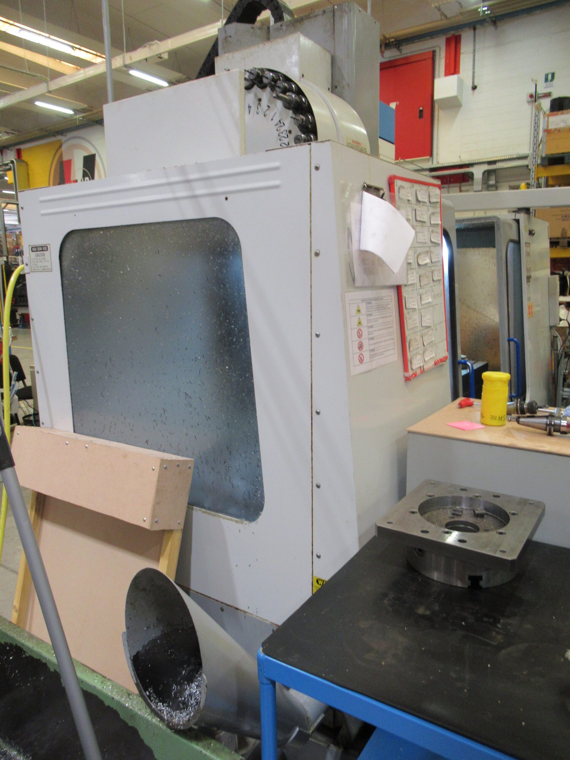 Centre d'usinage vertical MIKRON VCE 1250