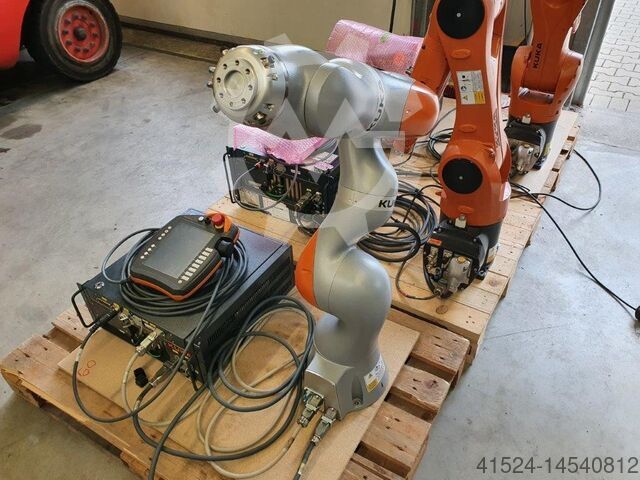Industrial robot KUKA Kuka LBR iiwa 14 R820