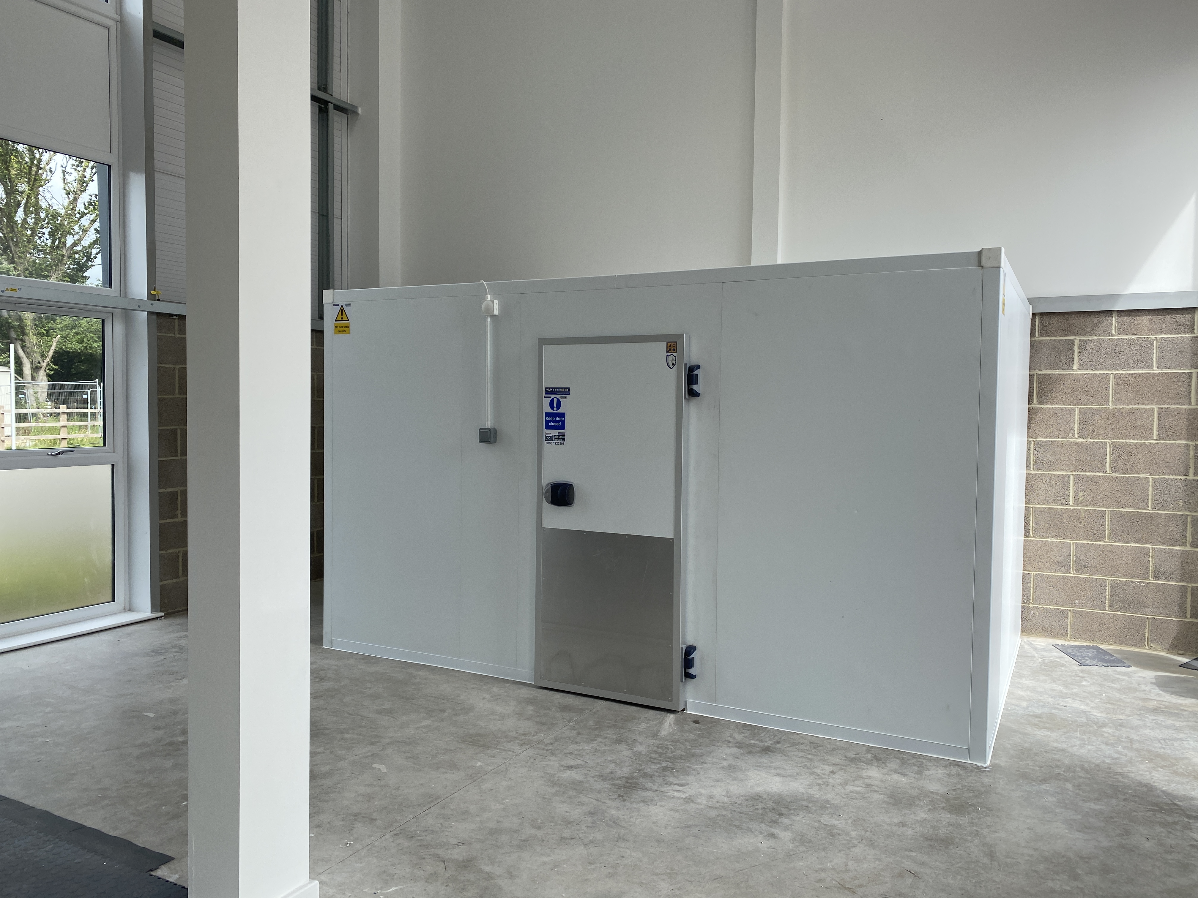 MISA Floorless Chiller Hot deal