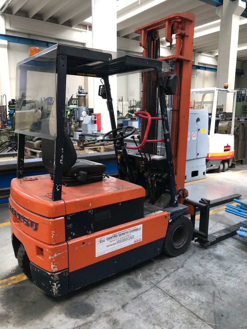 Chariot élévateur électrique KOMATSU 1500 kg