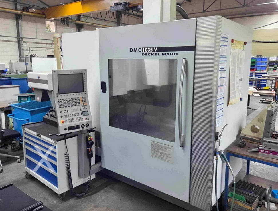 Centre d'usinage vertical DECKEL MAHO DMC 1035 V d'occasion