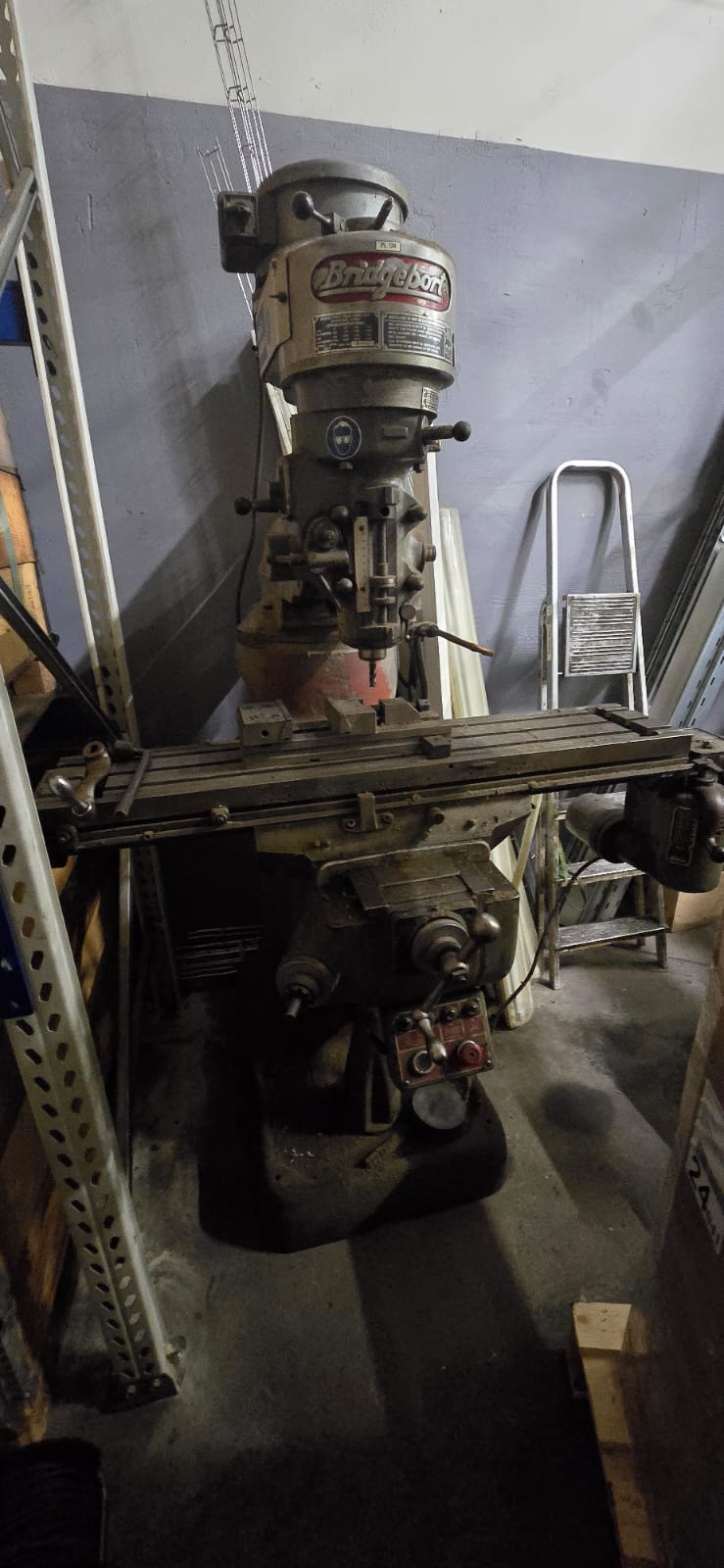 Fraiseuse Bridgeport J-B6917