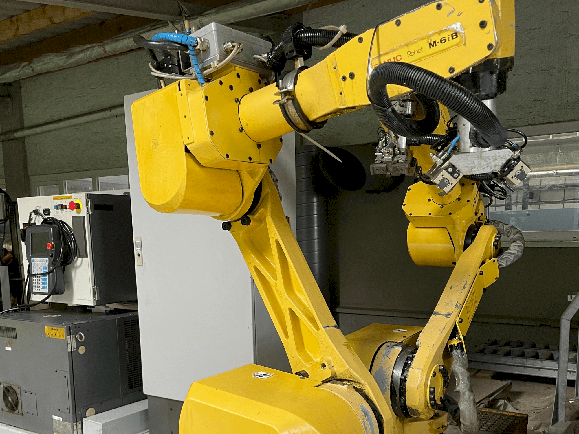 Robot industriel FANUC M-6iB