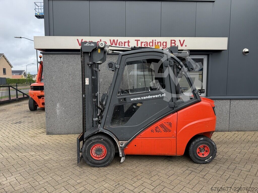 Linde H35D-02 EVO duplex 335 / 3rd / 4th function VW Diesel 2019 7,900 hours LINDE H35D-02 EVO duplo335 / 3e / 4e functie VW Diesel 2019 7900 uur