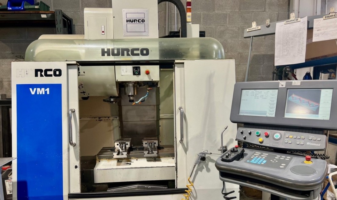 Centre d'usinage vertical HURCO VM 1