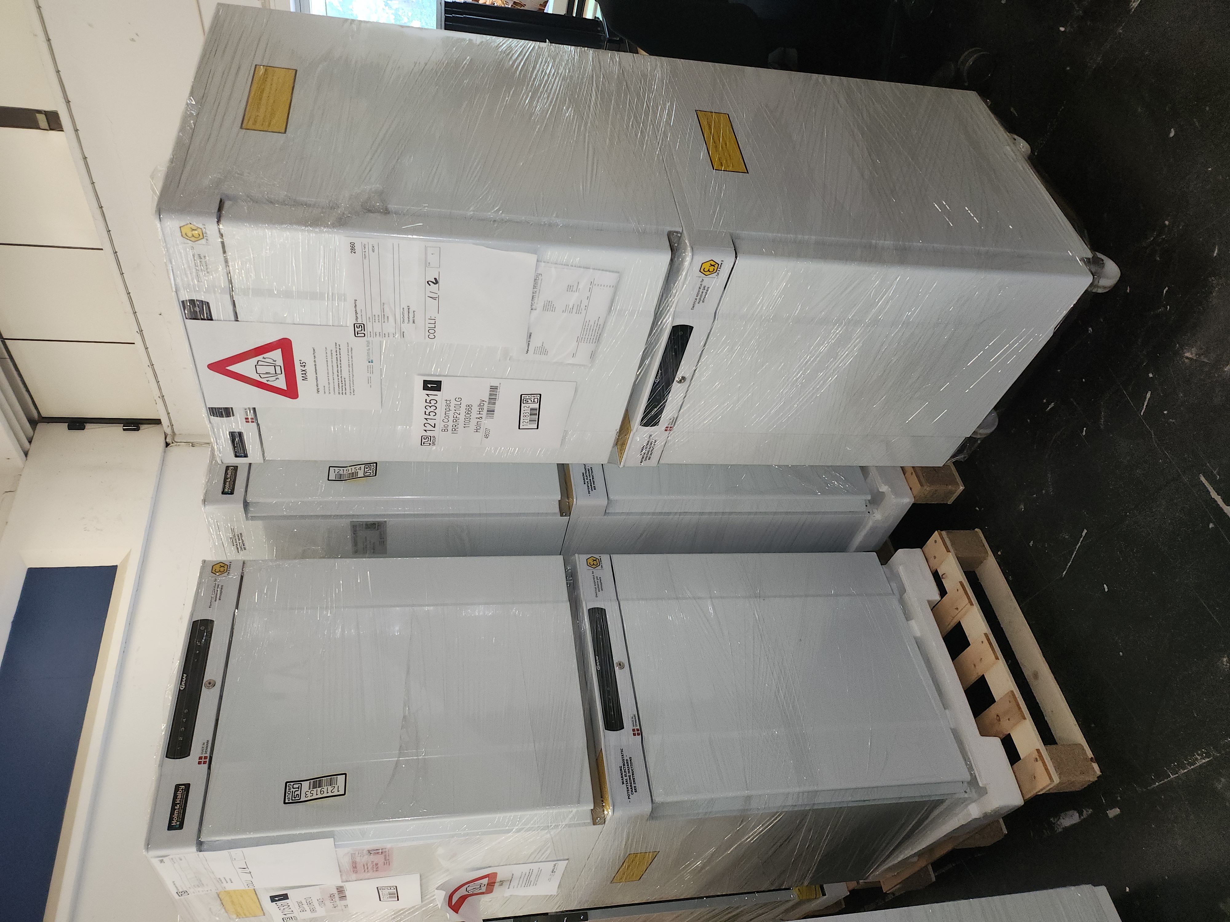 4x Réfrigérateur + Congélateur de laboratoire Gram BioCompact II RR210/RF210 (NEUF / Non utilisé) Hot deal