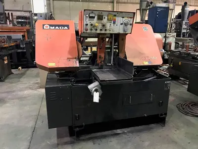 AMADA Scie à ruban horizontale automatique, modèle HA-400W, 16" x 16".