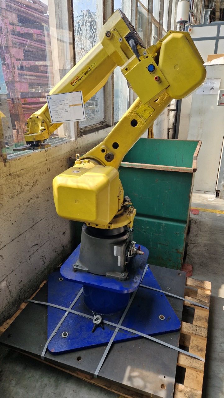 Robot FANUC ARC Mate 120iC 6 axes