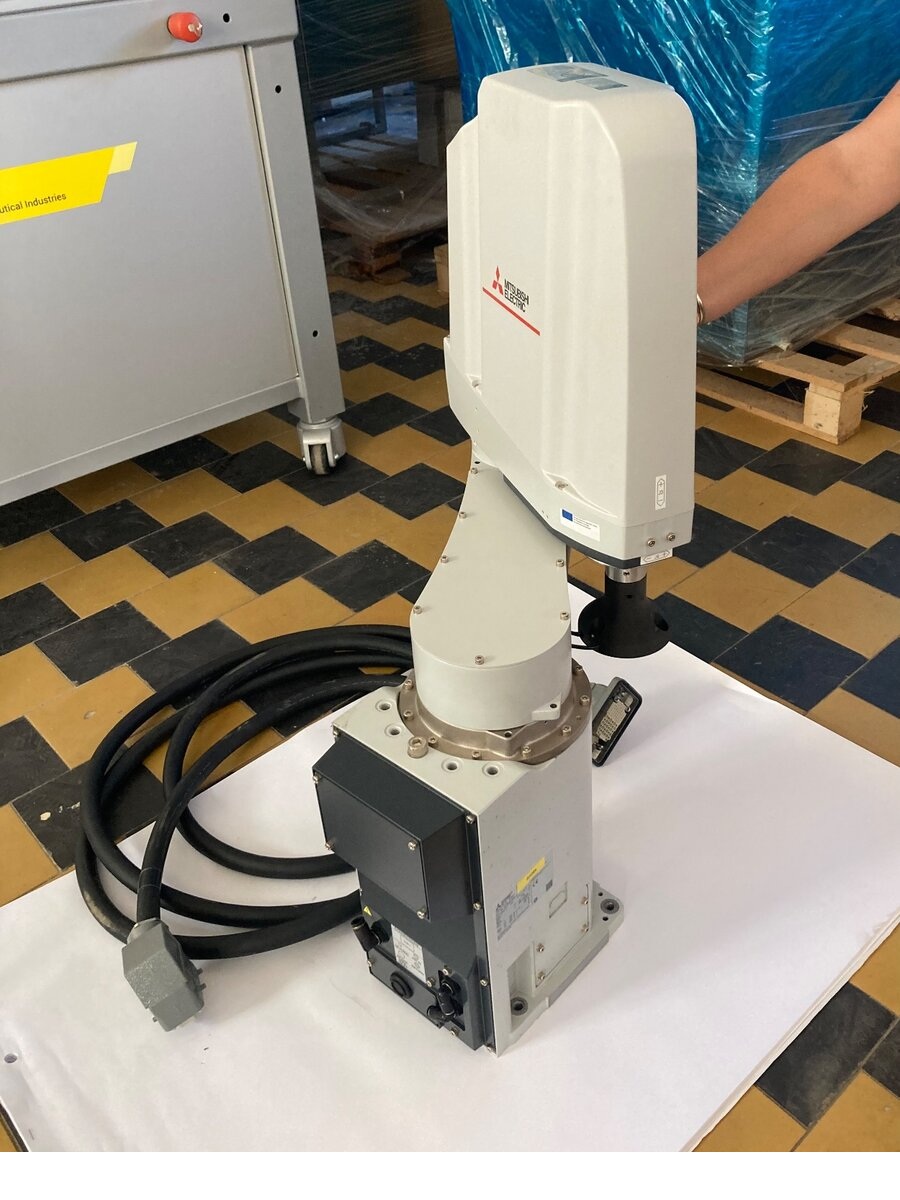 Robot industriel Mitsubishi RH-6FRH5520N-D