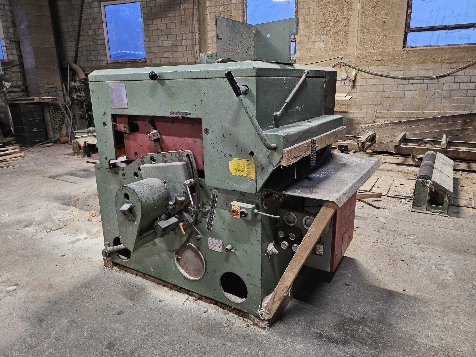 Cisaille guillotine hydraulique Paul K4G 800