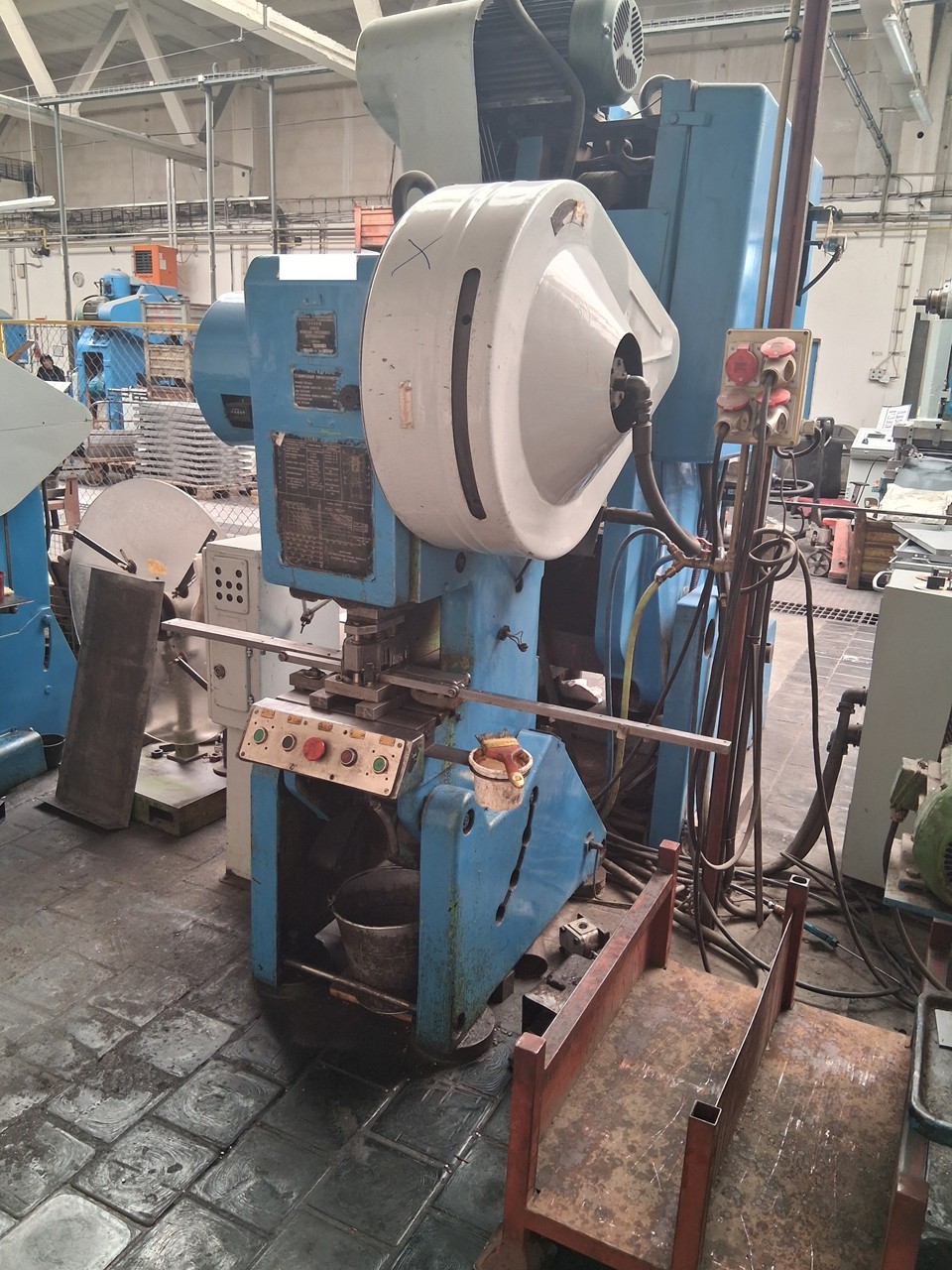 Presse excentrique Stanko KD 2320