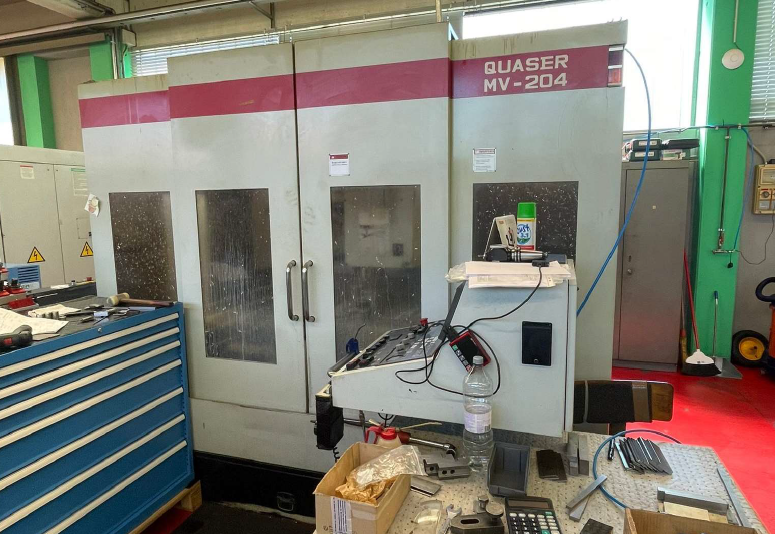 Centre d'usinage vertical QUASER MV 204 d'occasion