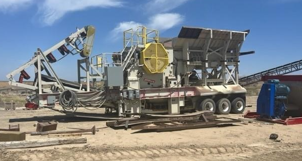 Machine d'exploitation minière Metso C100