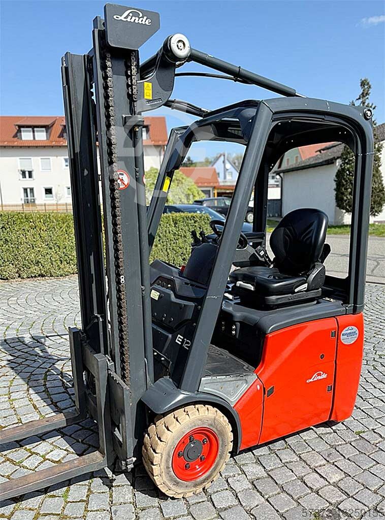 Electro Fork Lift Linde E12-01