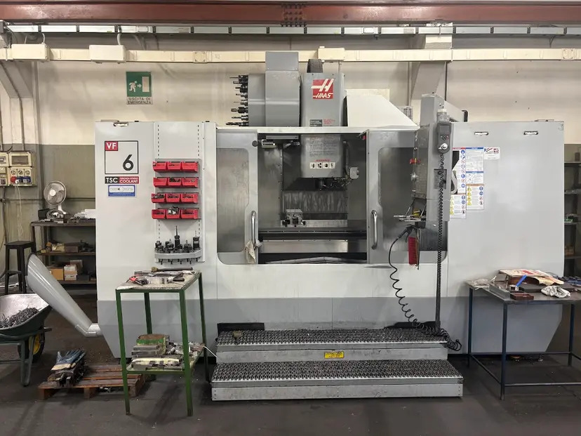 Centre d'usinage vertical HAAS VF6 d'occasion