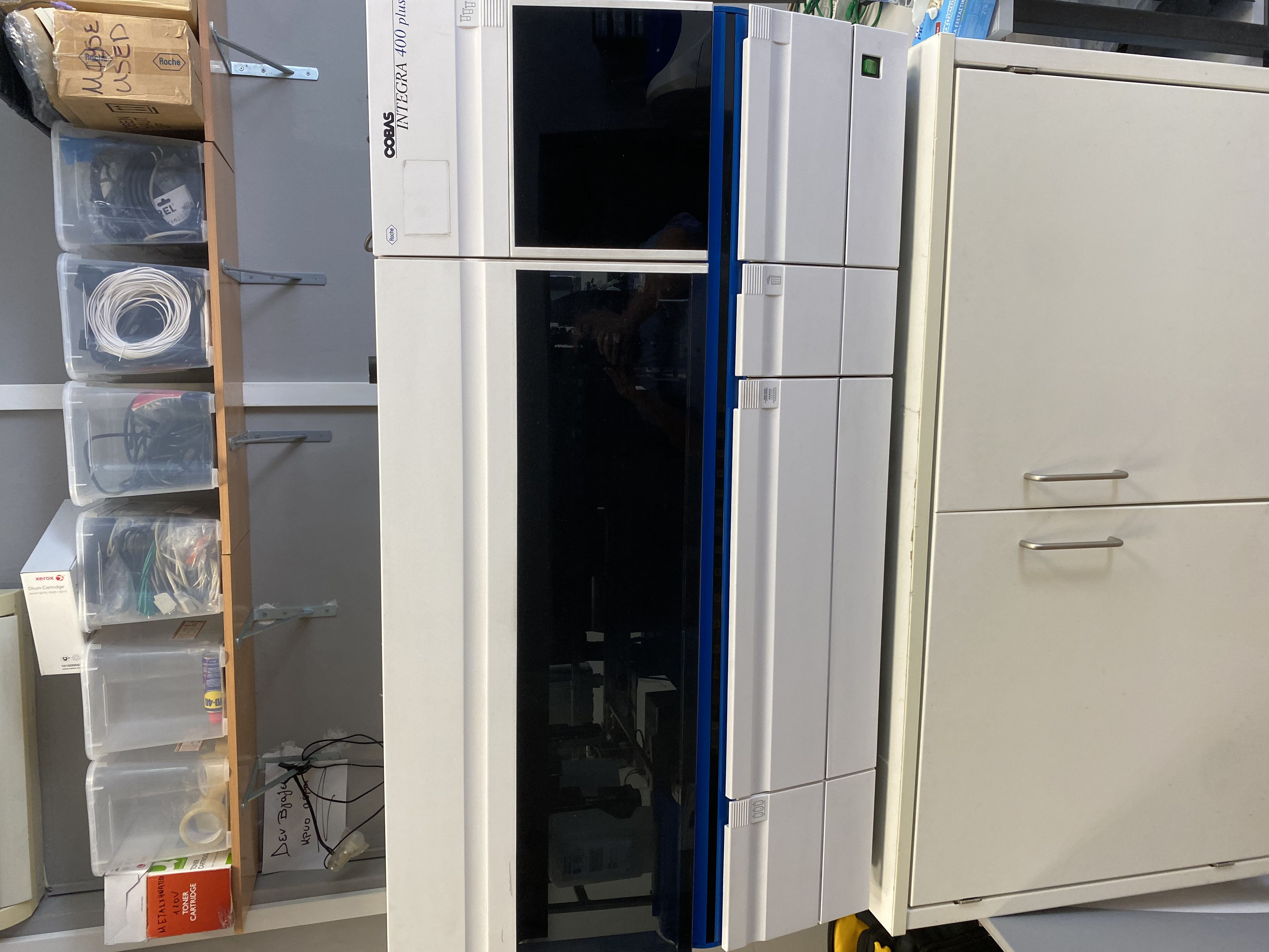 Analyseur de chimie clinique ROCHE COBAS INTEGRA 400 PLUS