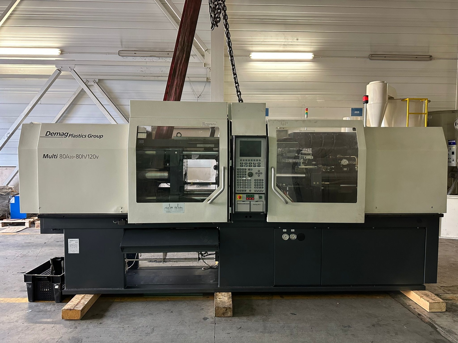 Presse à injecter Demag Multi 80/420-80h/120v