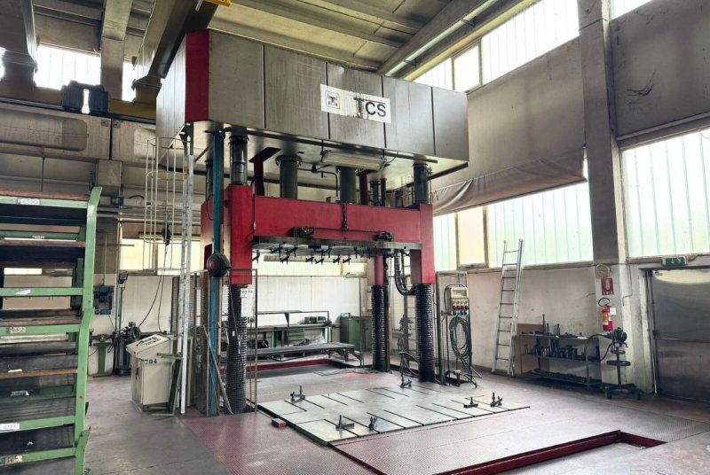 Presse hydraulique TCS FINIX 300 TON