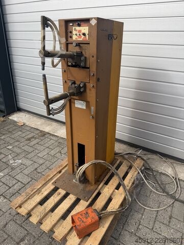 Spot welding machine ARO N323