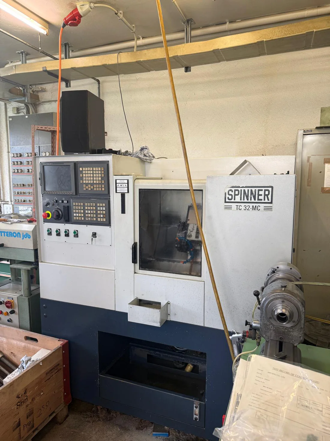 Tour CNC SPINNER TC 32-MC