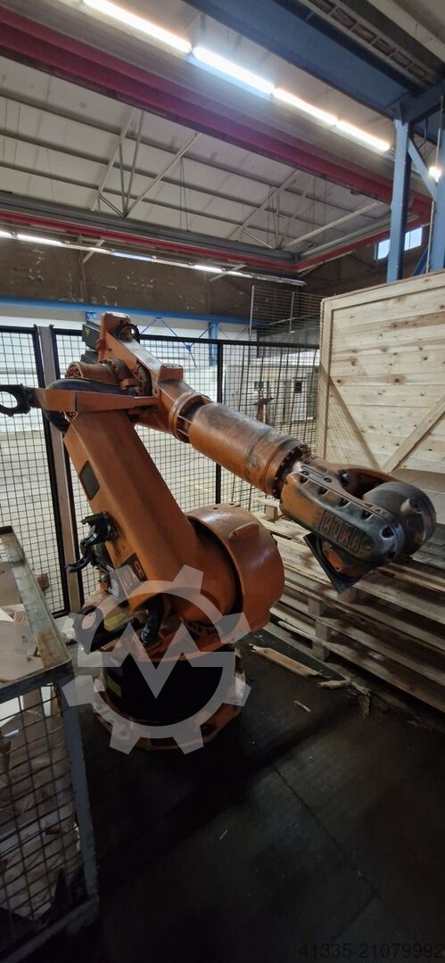 Industrial robot FANUC S-420iL
