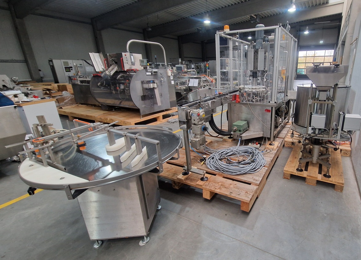 Monobloc de remplissage et bouchage Bosch VSR F01 d'occasion
