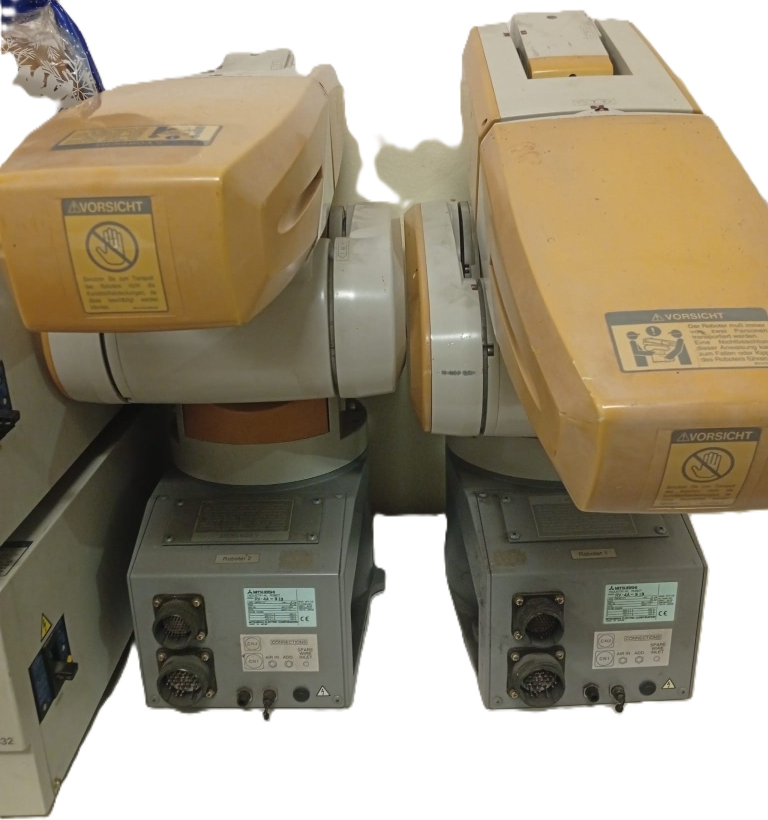 Robot industriel MITSUBISHI INDUSTRIAL ROBOT RV - 4A S13