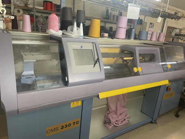 Métier à tricoter rectiligne STOLL CMS 330TC E12