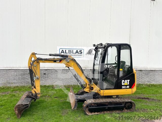 Crawler excavator Caterpillar 302.4D CAT2.4 graafmachine