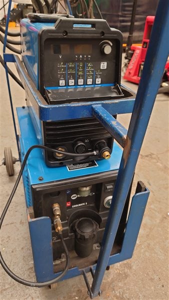Appareil à souder Miller 200DX Maxstar DC