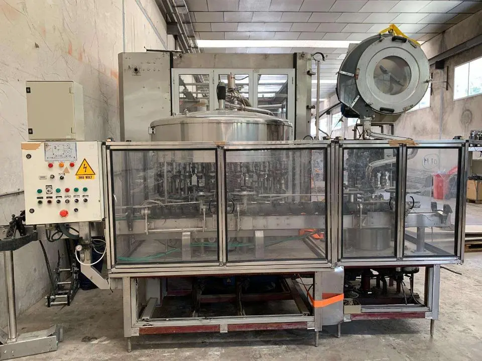 REMPLISSEUR ENBOMAG 15 000 BPH D'OCCASION