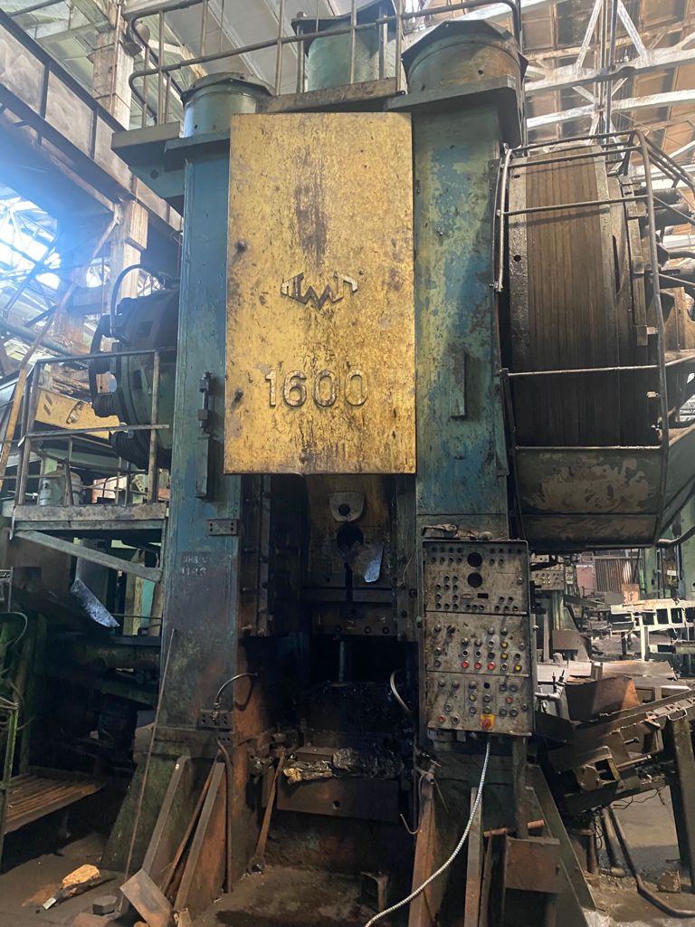 TMP Voronej, Russie – Presse de forgeage à chaud KB8042