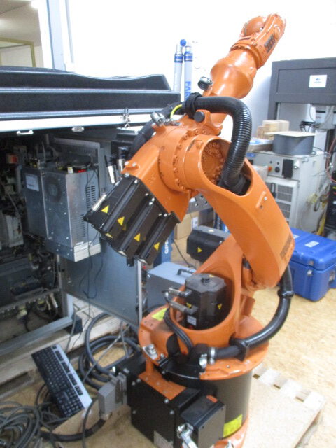 Robot KUKA KR6-2 KRC2ed05