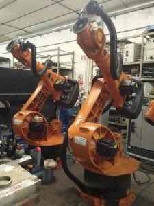 Robot industriel KUKA KR 200