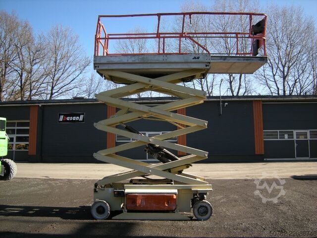 Scissor lift JLG 3246 ES