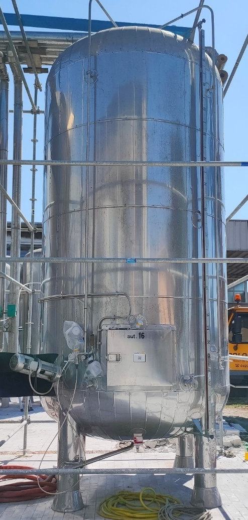 TMCI PADOVAN 2x 150hl Cellier de fermentation et de stockage (1994)