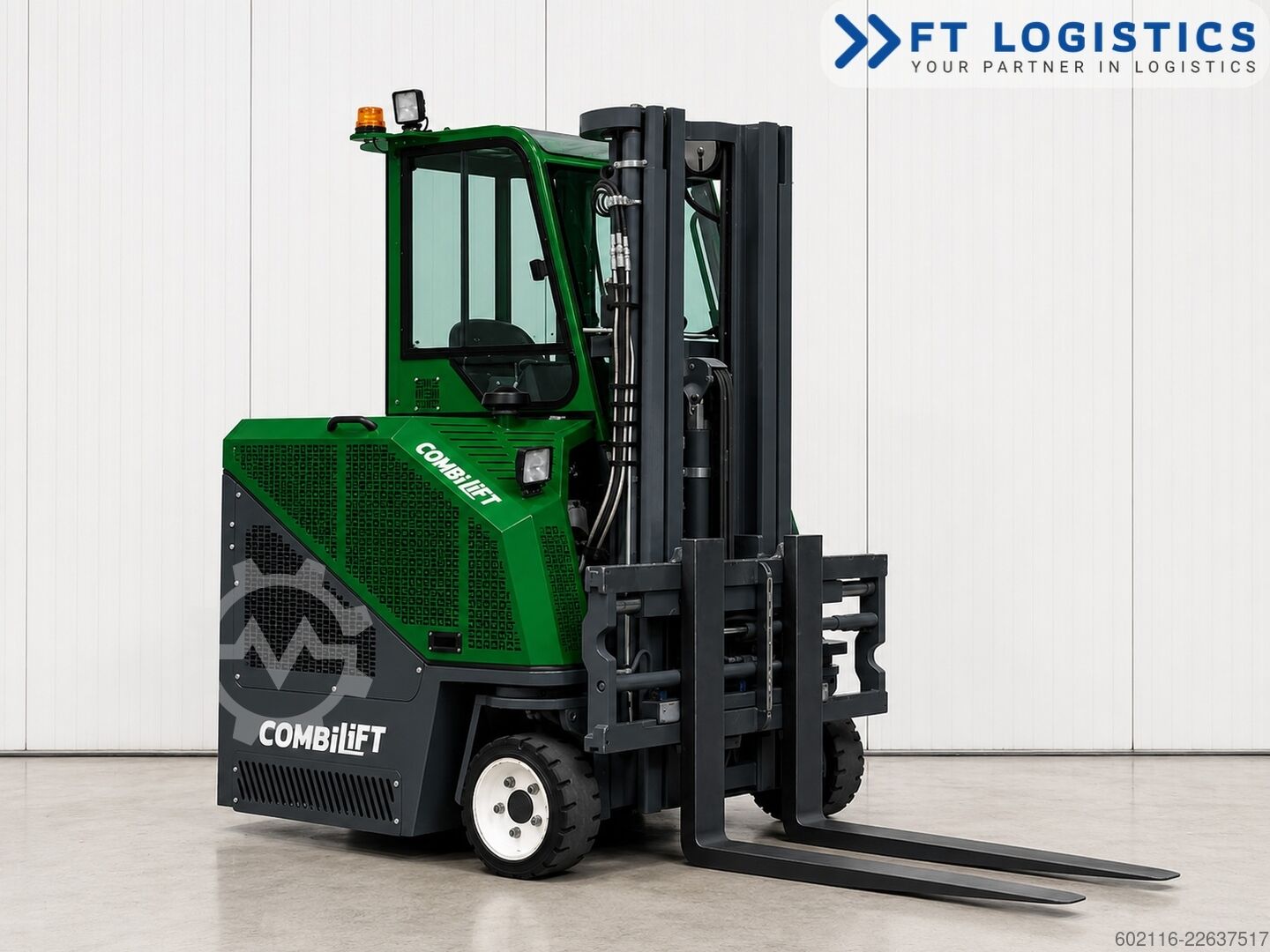 4-way forklift Combilift CB2500 GAS TRIPLEX 4900 FULL CABIN