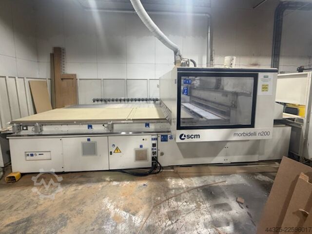 CNC Machine Centres With Flat Tables SCM MORBIDELLI N200