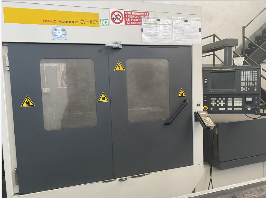 Machine d'électro-érosion par fil FANUC ROBOCUT ALFA 1C d'occasion