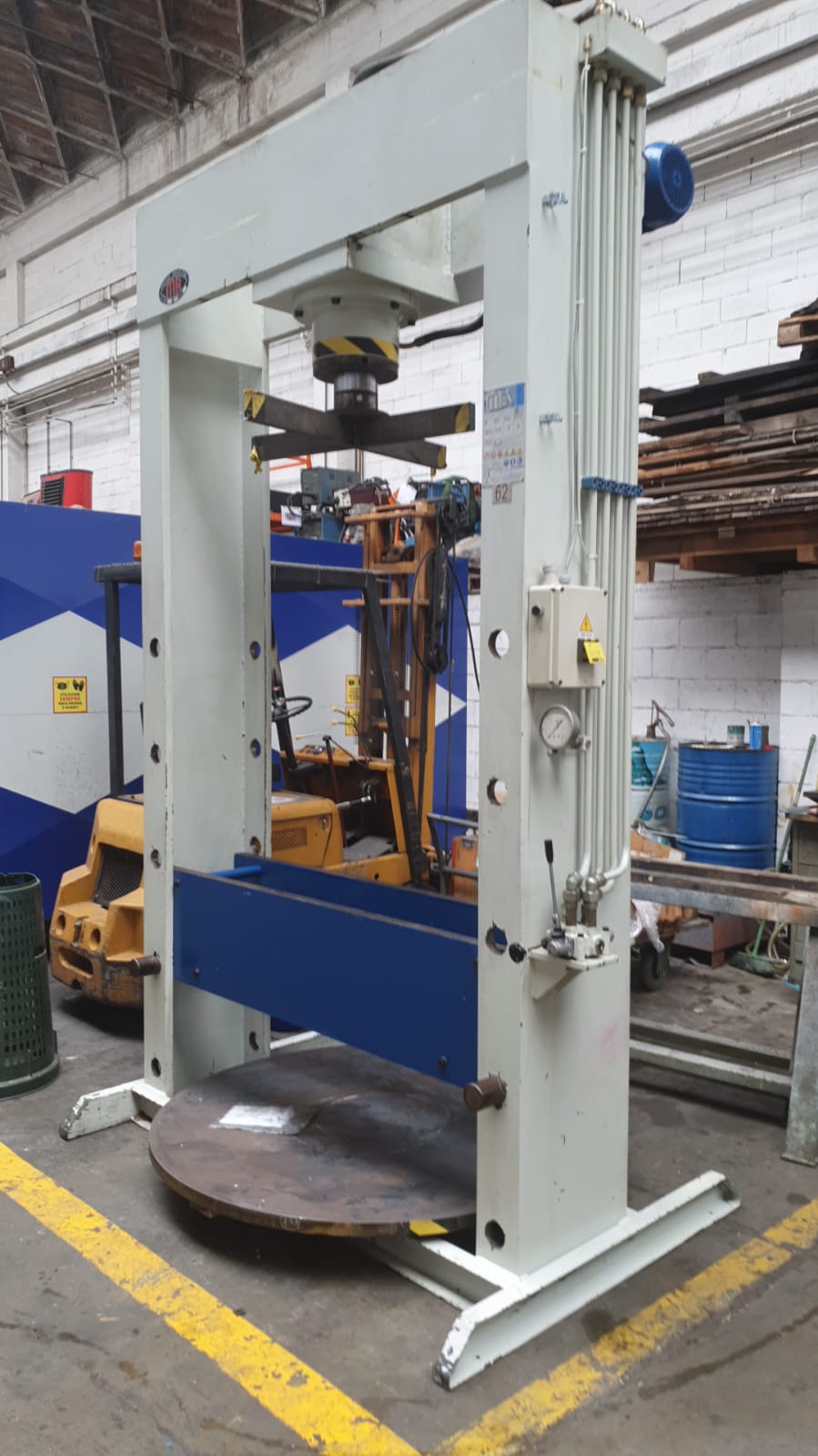 Mechanical press mb 150t