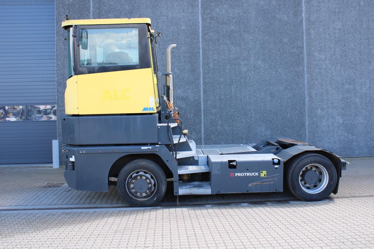 MOL RM255 4X4 Machine de manutention de matériaux