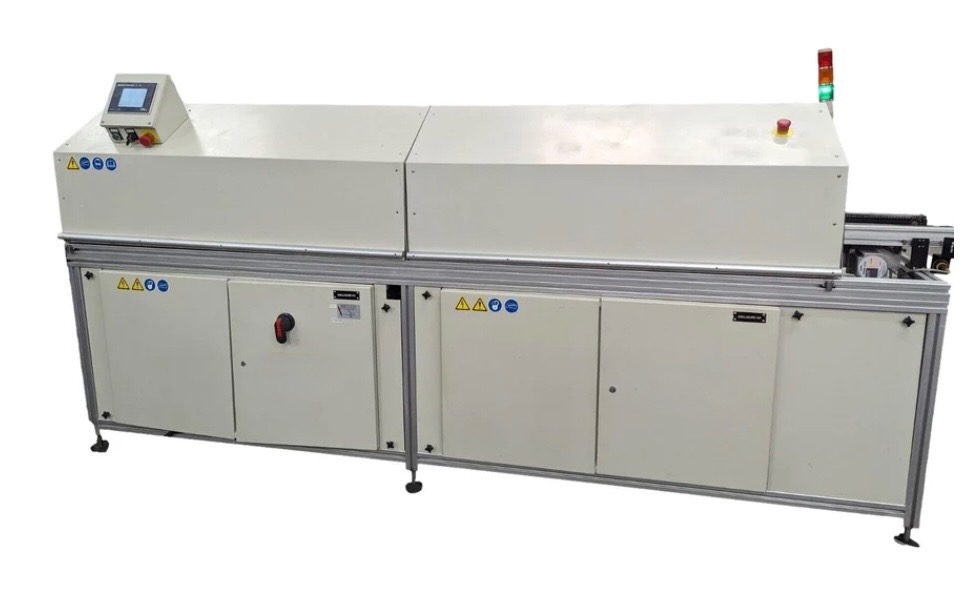 Machine de fabrication et assemblage de circuits imprimés PVA IR2000