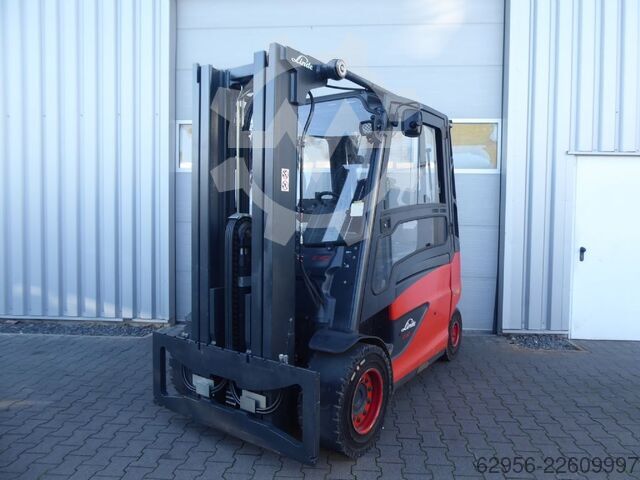 Electric 4-wheel forklift Linde E40H-01/600