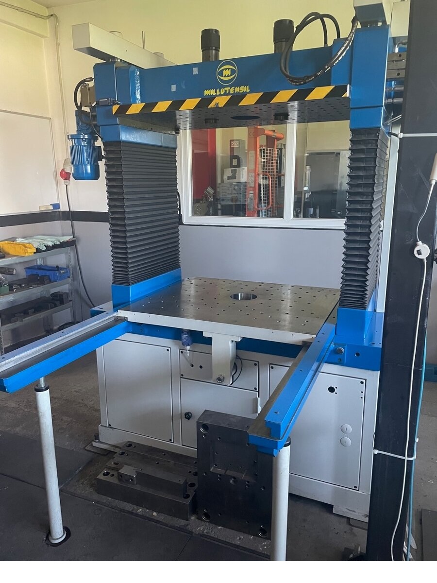 Presse hydraulique Millutensil bv 26c