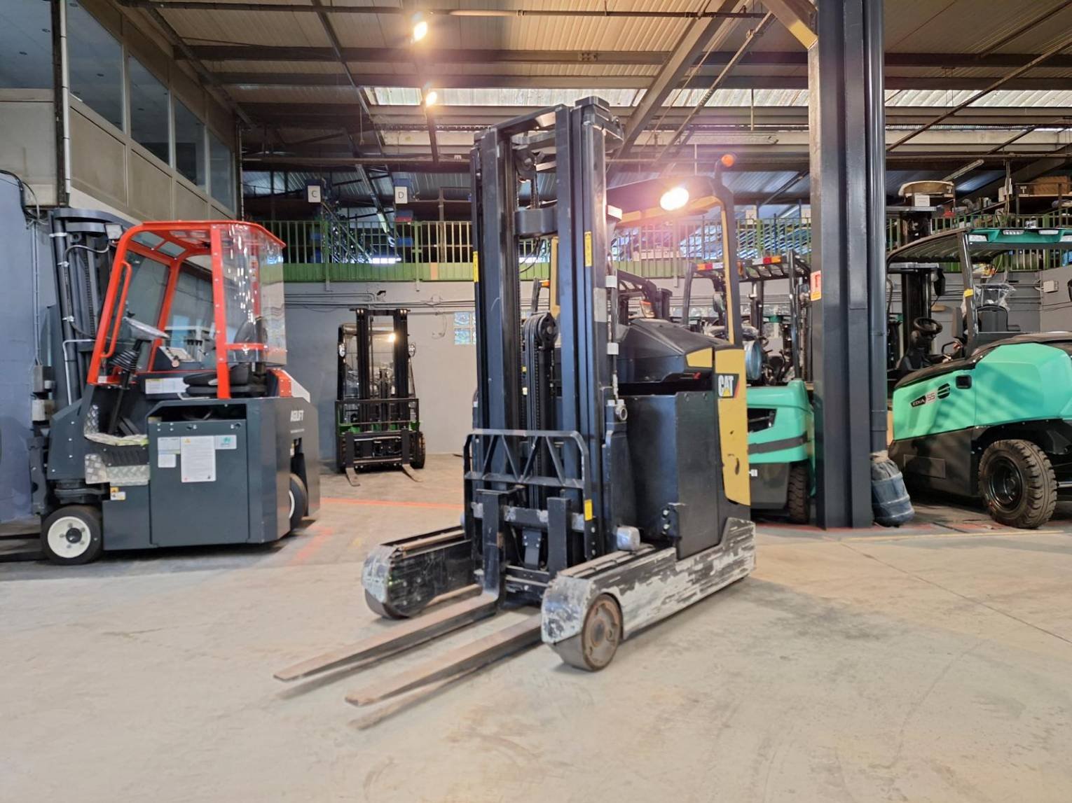 Chariot télescopique Caterpillar NR20NH